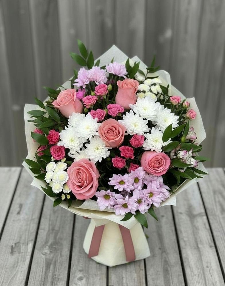 Букет цветов из: Альстромерии, Гвоздики, Розы и Хризантемы в Новоивановской