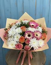 Букет цветов из:  Розы, Герберы и Хризантемы в Новоивановской