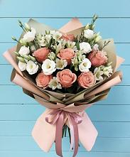 Букет цветов из:  Розы, Альстромерии и Лизиантусы #REPLACE_PRED# Новоивановской