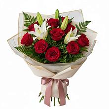 Букет цветов из:  Лилии и Розы в Новоивановской