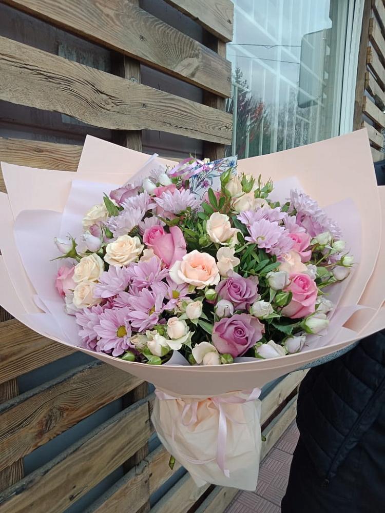 Букет цветов из: Розы и Хризантемы в Новоивановской