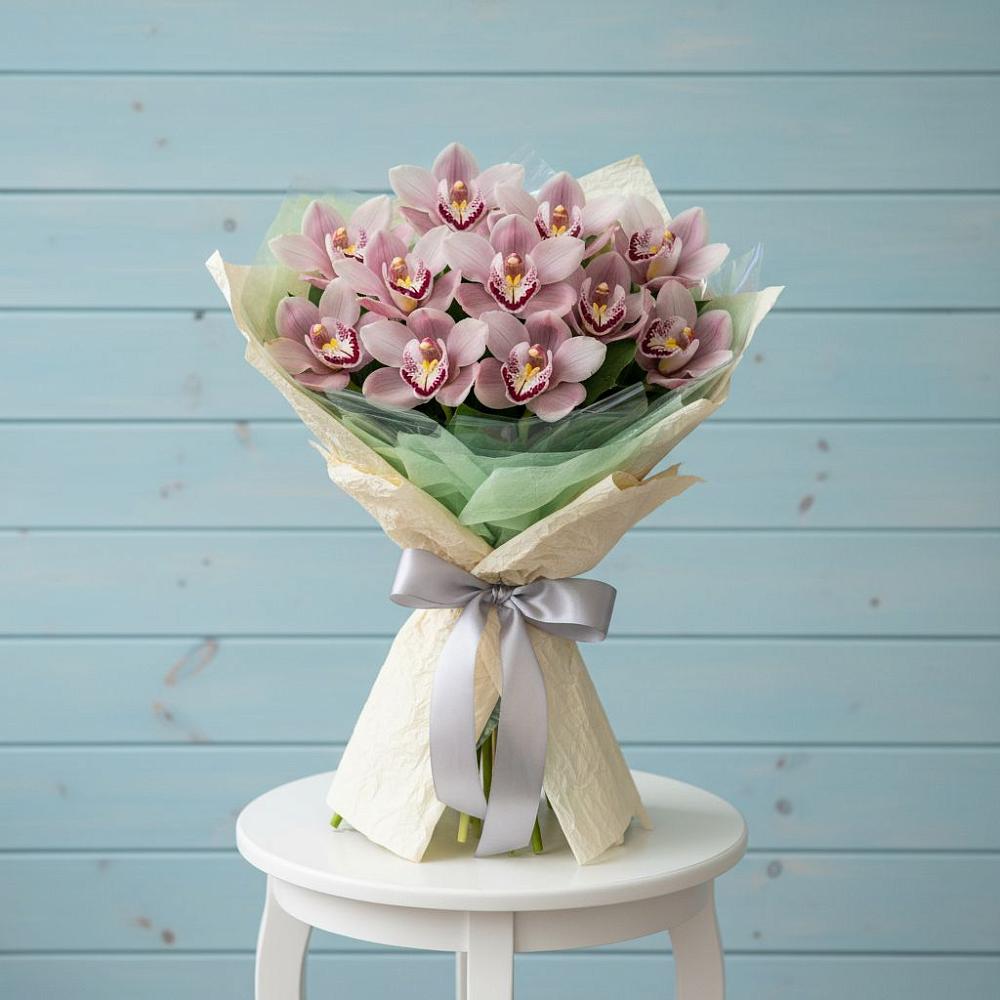 Букет цветов из: Орхидеи и Розы в Новоивановской