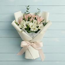 Букет цветов из:  Альстромерии в Новоивановской