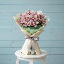 Букет цветов из:  Орхидеи и Розы в Новоивановской
