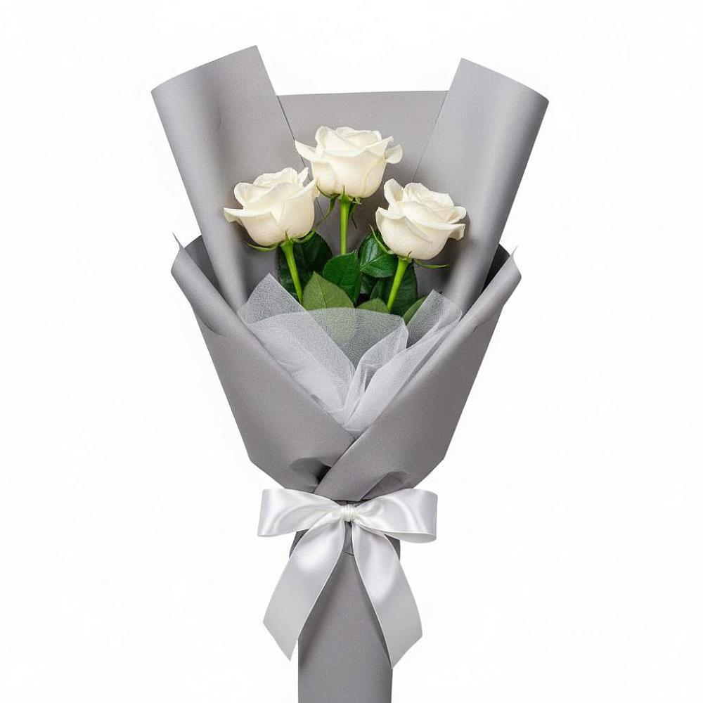 Букет 3 белые розы в Новоивановской