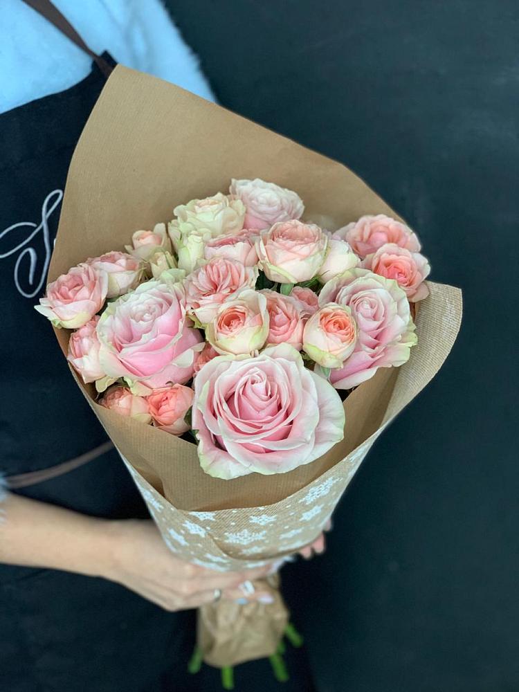 Букет цветов из: Хризантемы и Розы в Новоивановской