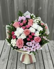 Букет цветов из:  Альстромерии, Гвоздики, Розы и Хризантемы в Новоивановской