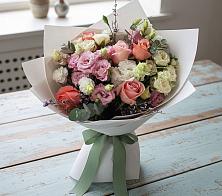 Букет цветов из:  Розы, Лизиантусы и Гвоздики в Новоивановской