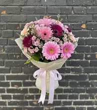 Букет цветов из:  Герберы и Хризантемы в Новоивановской