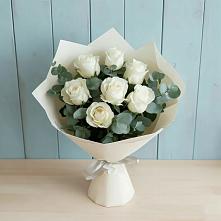 Букет Белые розы в Эвкалипте в Новоивановской