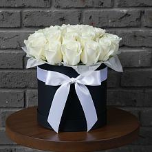 Цветочная композиция из Розы в шляпной коробке в Новоивановской